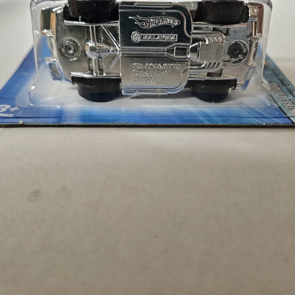 Hot‎ Wheels Corvette Silver Drop Tops 2005